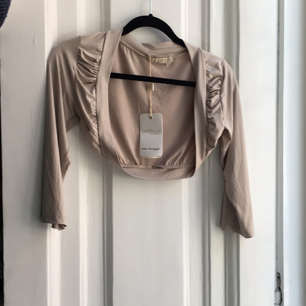 Cropped sweater shrug cardigan